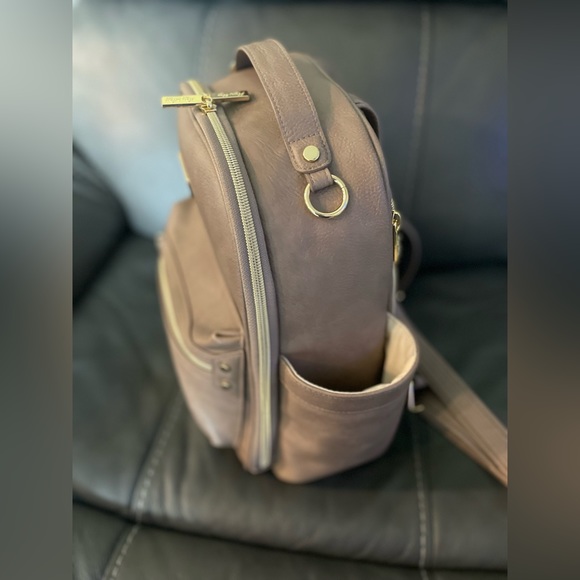 Itzy ritzy mini diaper bag taupe - Picture 2 of 5